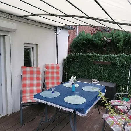 Haus Hoelderlin شقة